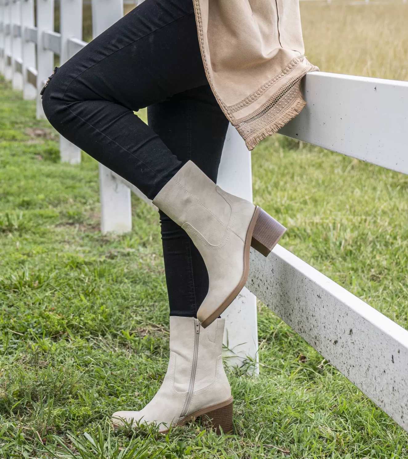 mckenna_mid_calf_boot_8-1.webp Mckenna Mid Calf Boot^Baretraps New